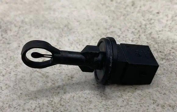 Audi A4 S4 B7 8E 8H Interior temperature sensor 8E0820539