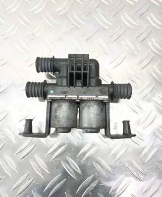 BMW 7 E65 E66 Coolant heater control valve 6906652 060928