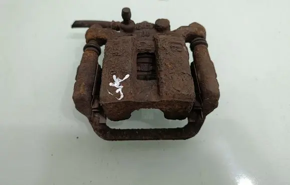 Rear brake caliper