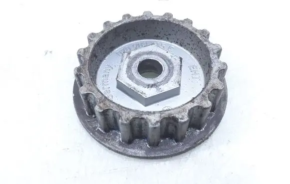 Volkswagen Phaeton Alternator pulley 070903115C