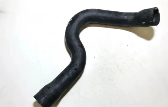 Volvo S80 Engine coolant pipe/hose 08671392