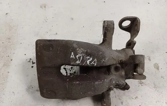 Opel Astra H Rear brake caliper