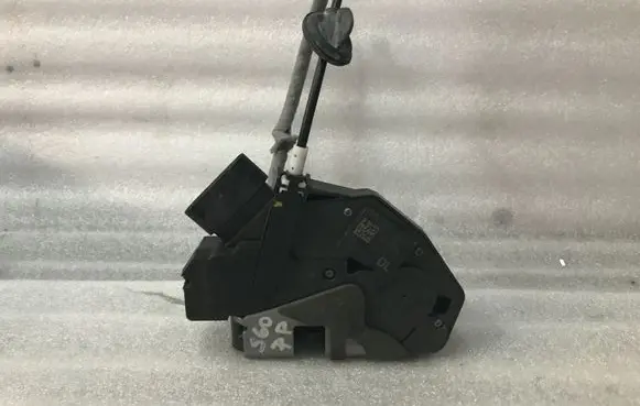 Volvo S60 Front door lock 31301740 A046465 406274T41