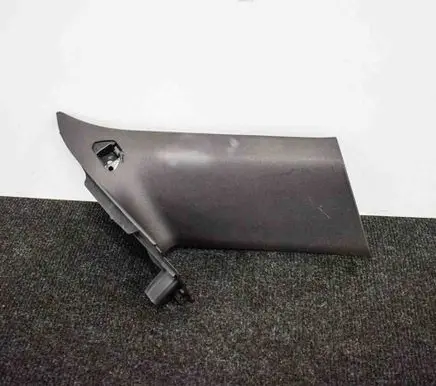 Ford Focus (C) pillar trim 