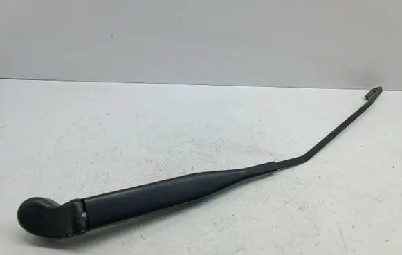 Front wiper blade arm