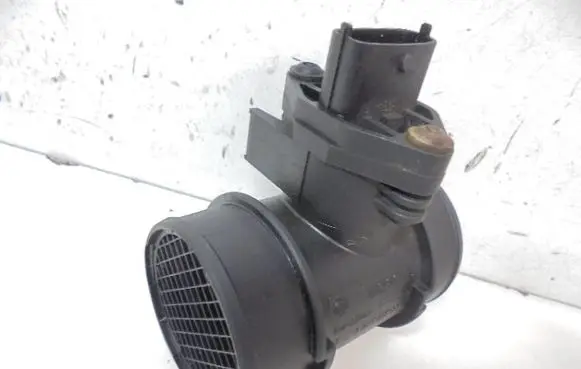 Opel Corsa C Mass air flow meter 0280217123