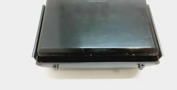 Cup holder front