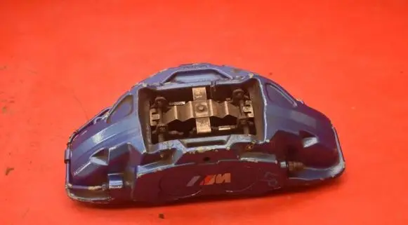 BMW M4 F82 F83 Front brake caliper 687985305