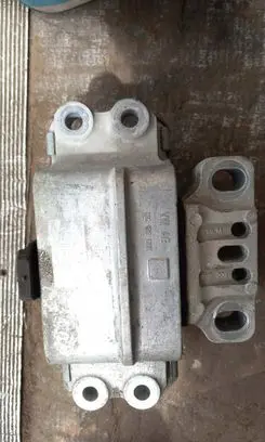 Volkswagen Golf VI Engine mount bracket 1K0199555BB