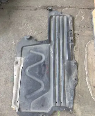 BMW 3 F30 F35 F31 Center/middle under tray cover 7373843 51757373843