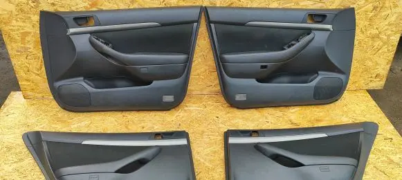 Toyota Avensis T250 Front door card panel trim 6764005A20B0 6763005A30B0 6762005560
