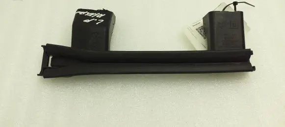 Citroen C3 Aircross Front door windshield rail 13467525