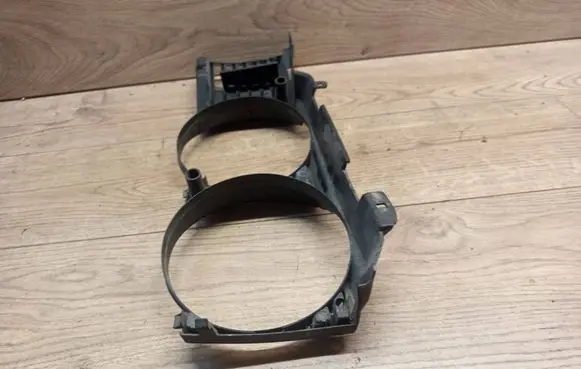 BMW 7 E32 Front grill 19384260