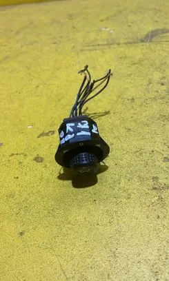 Ford Fiesta Wing mirror switch 93BG17B676BB
