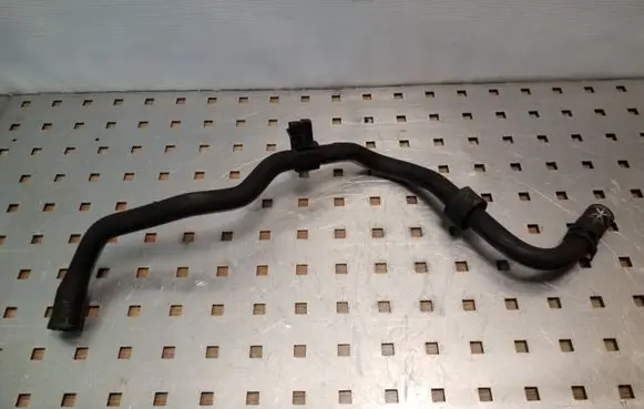 Volkswagen PASSAT B6 Engine coolant pipe/hose 3C0122109E
