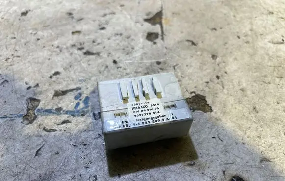 BMW X5 E53 Fuel injection pump control unit/module 55892110 6923209 2337278514