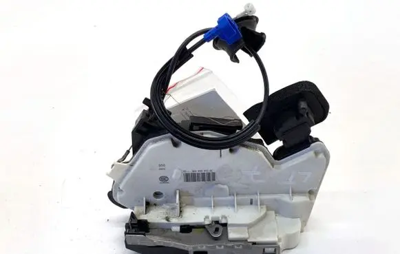 Seat Leon (5F) Rear door lock 5K4839015AE