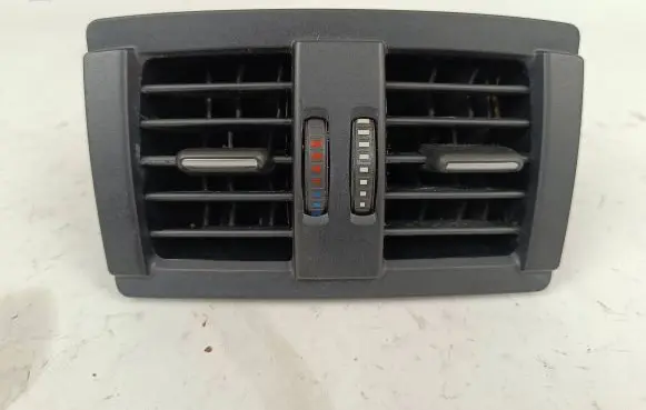 BMW 4 F36 Gran coupe Rear air vent grill 926535001 9207330