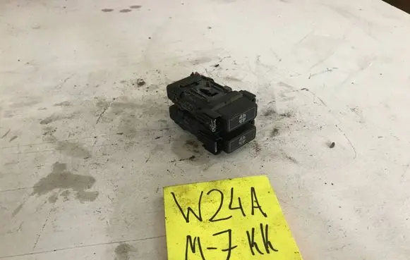 Mazda 323 Interior fan control switch 86528658655
