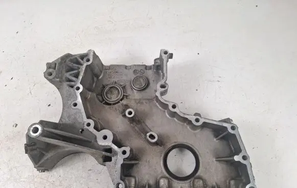 BMW 3 E90 E91 Timing chain cover 779042704 7790427