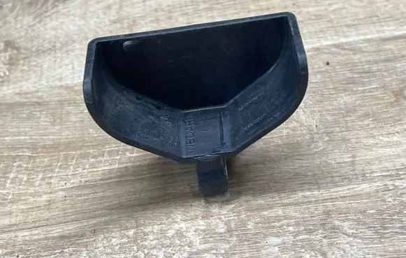 Jaguar F-Pace Radiator mount bracket GX738983CD CZNJA PA6650GF