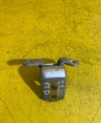 Opel Insignia A Rear door lower hinge RZ5R12P2K2