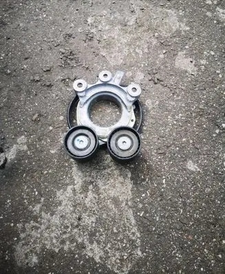 Mini Cooper Countryman F60 Generator/alternator belt tensioner 7634197