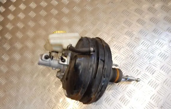 Audi A4 S4 B7 8E 8H Brake fluid reservoir 8E0612105P 37258