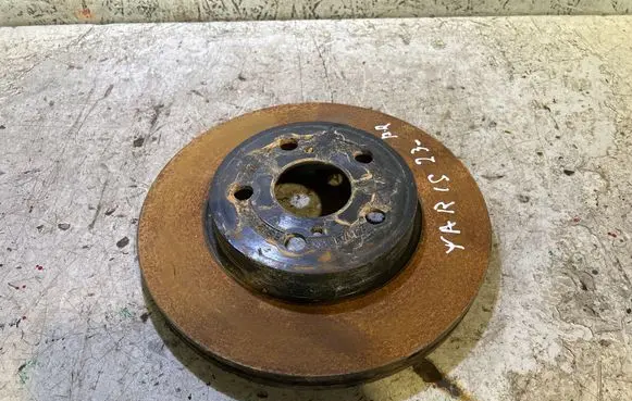 Toyota Yaris XP210 Front brake disc