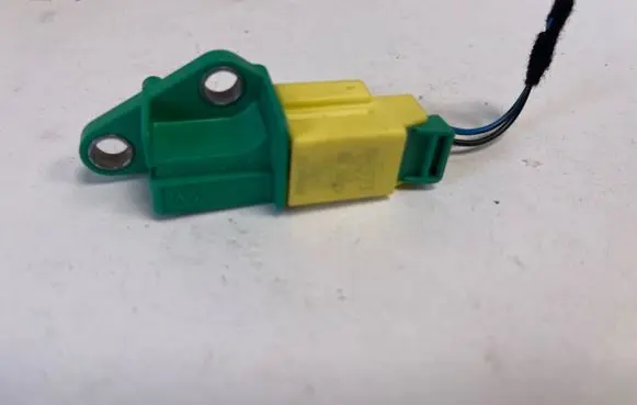 Audi A5 Sportback 8TA Airbag deployment crash/impact sensor 1K0909606C