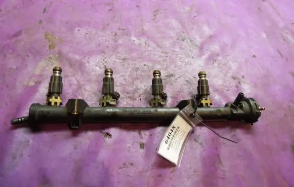 Volkswagen Caddy Fuel main line pipe 