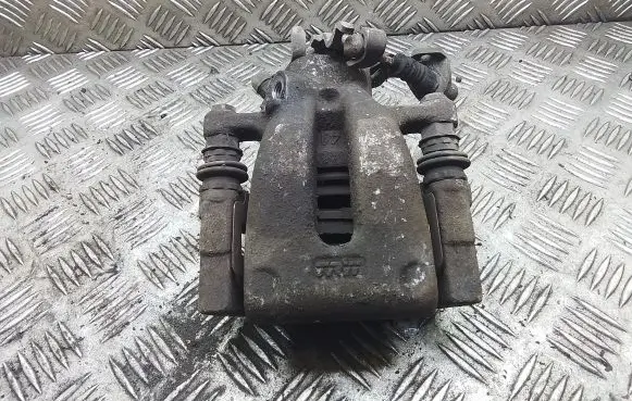 Opel Zafira B Rear brake caliper