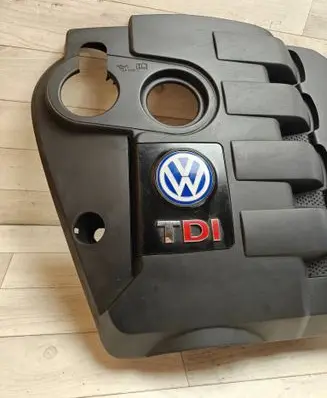 Volkswagen PASSAT B5.5 Engine cover (trim) 038103925