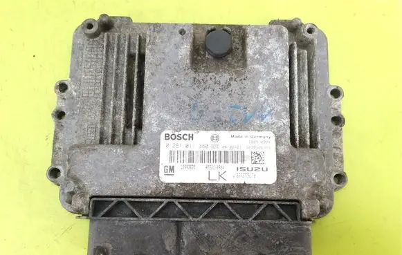 Opel Astra H Engine control unit/module 0281011380