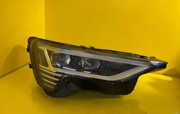 Audi E-tron GT Headlight/headlamp 4KE941040