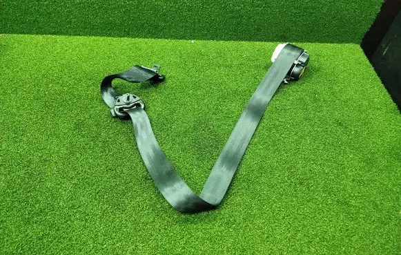 Renault Trafic III (X82) Rear seatbelt 888414518R 34142244H 93460583