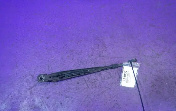 Citroen Berlingo Rear wiper blade arm