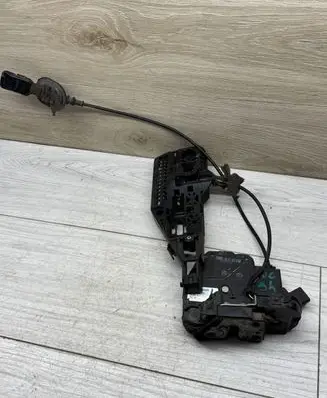 Renault Clio IV Front door lock 805004945R 3C14 40627203