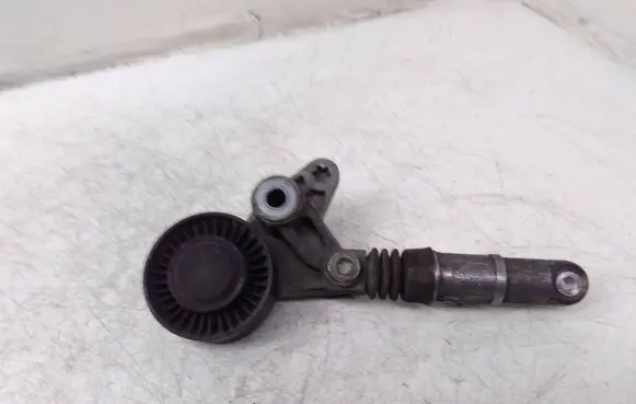 Volkswagen Touareg II Generator/alternator belt tensioner 059145201H 23568909