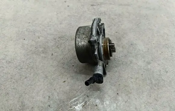 Peugeot 207 Vacuum pump 