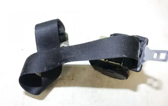 Ford Puma Rear seatbelt