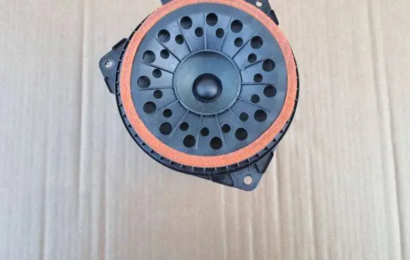 Toyota RAV 4 (XA50) Front door speaker 861600R110