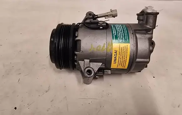 Opel Zafira B Air conditioning (A/C) compressor (pump) 8600265