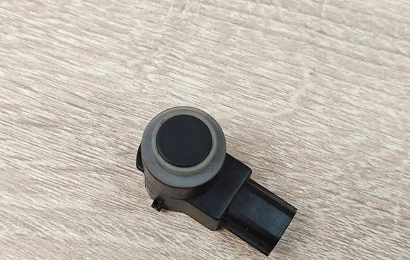 Chevrolet Captiva Rear parking sensor holder (PDC) 95261693