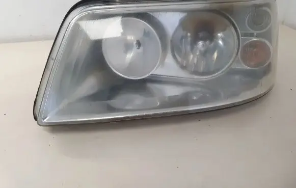 Volkswagen Multivan T5 Headlight/headlamp 7H1941015L