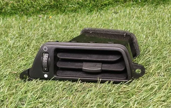 Ford Mondeo MK IV Dashboard side air vent grill/cover trim 6M21U246W03 6M21U246W03BAW