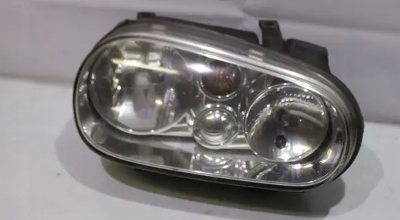 Volkswagen Golf IV Headlight/headlamp
