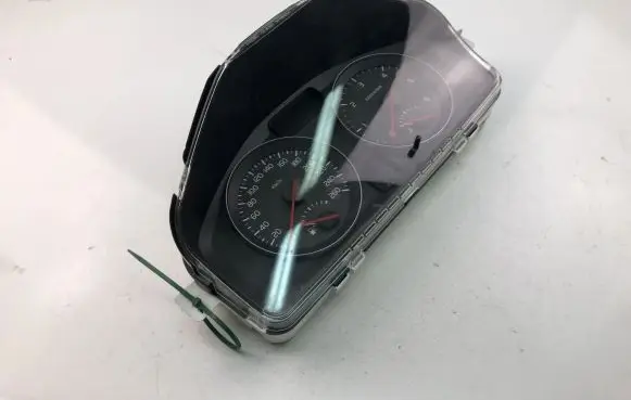 Volvo S40 Speedometer (instrument cluster) 31254776