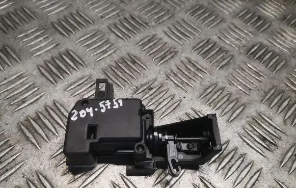 Mercedes-Benz C W204 Fuel tank cap lock A2048200072 2048200072