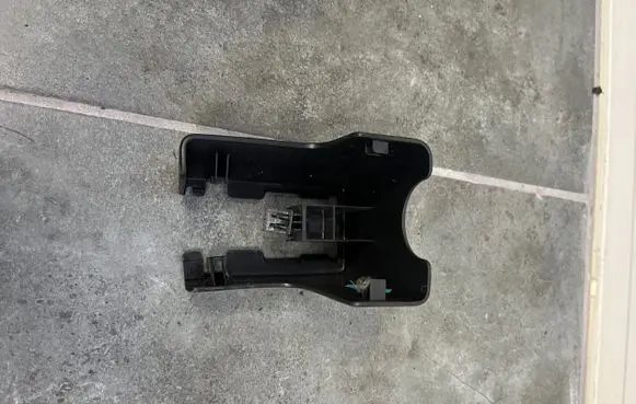 Honda CR-V Front driver seat rail trim 81105T0A